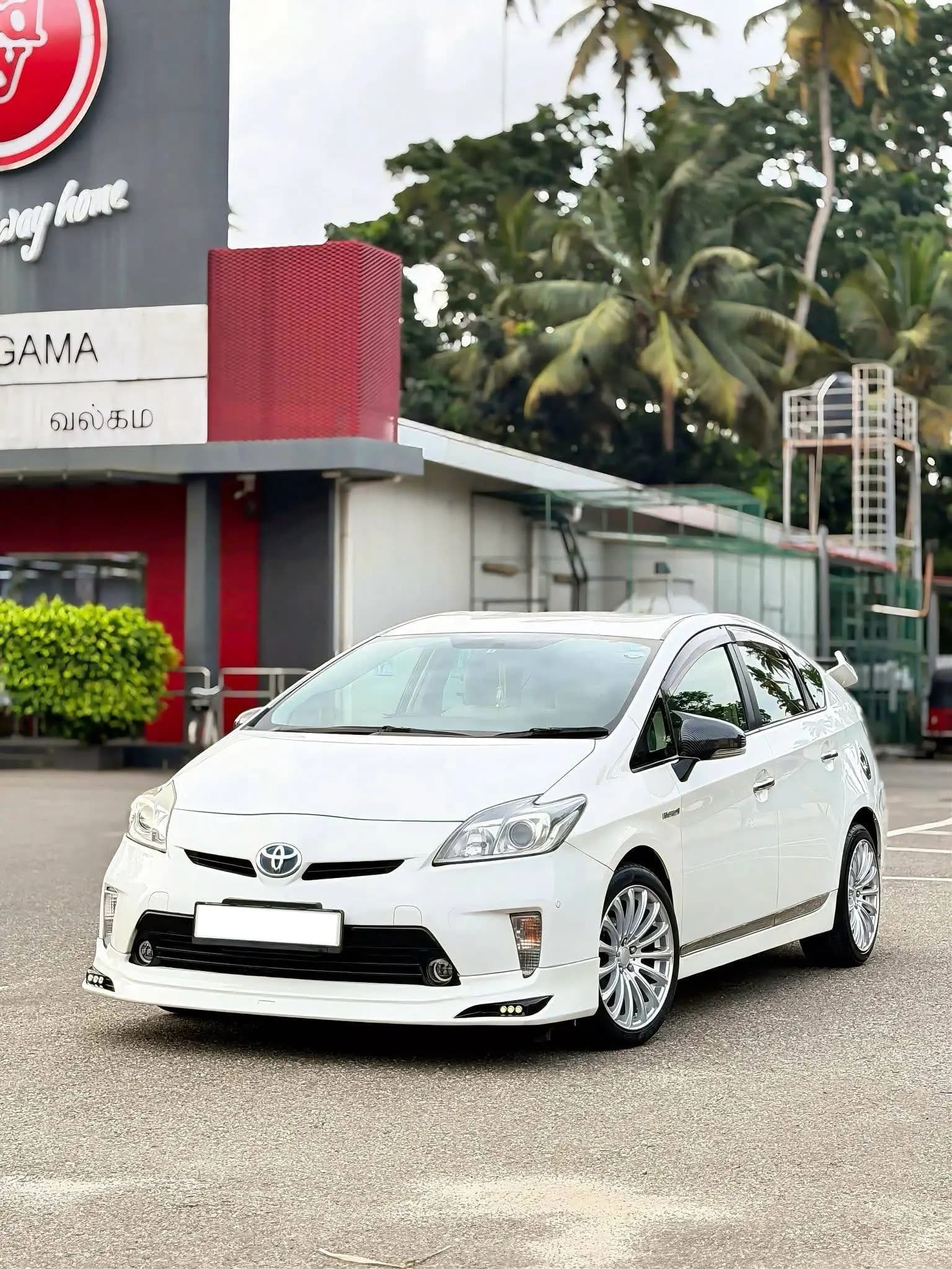Sri Lanka Private Car & Driver Hire